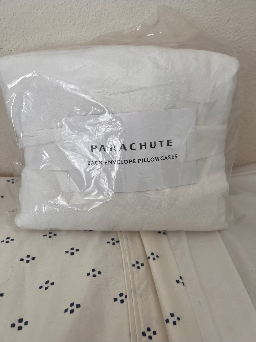 Parachute cotton King Pillow Case Set in Sand NWOT